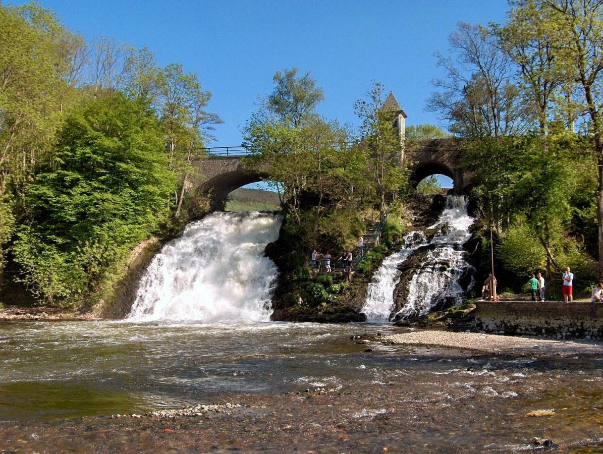 Au Bord De L'Eau Villa Trois-Ponts Eksteriør bilde